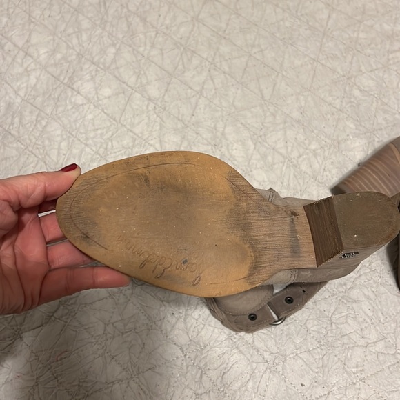 Booties - Picture 4 of 5